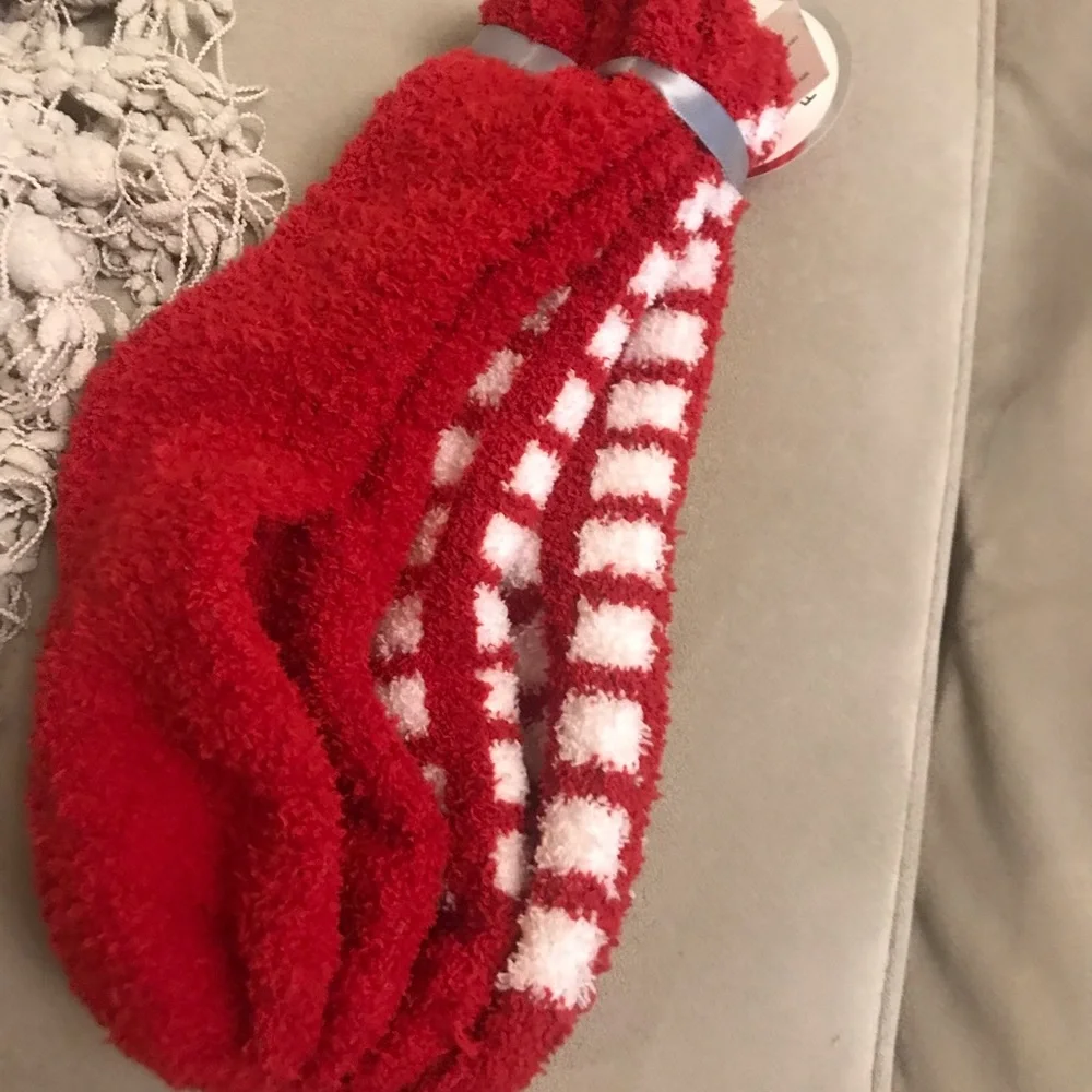 Holiday Collection socks - Picture 2 of 3